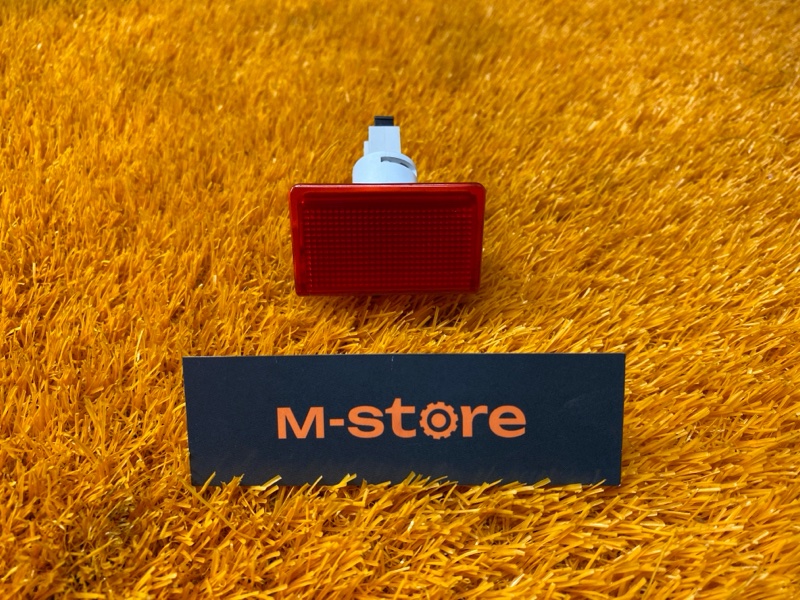 Плафон в крышке багажника, 500 рублей, Красноярск