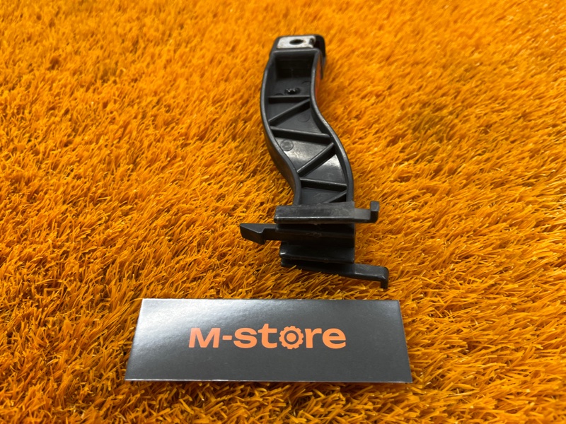 крепление бампера, 1000 рублей, Красноярск