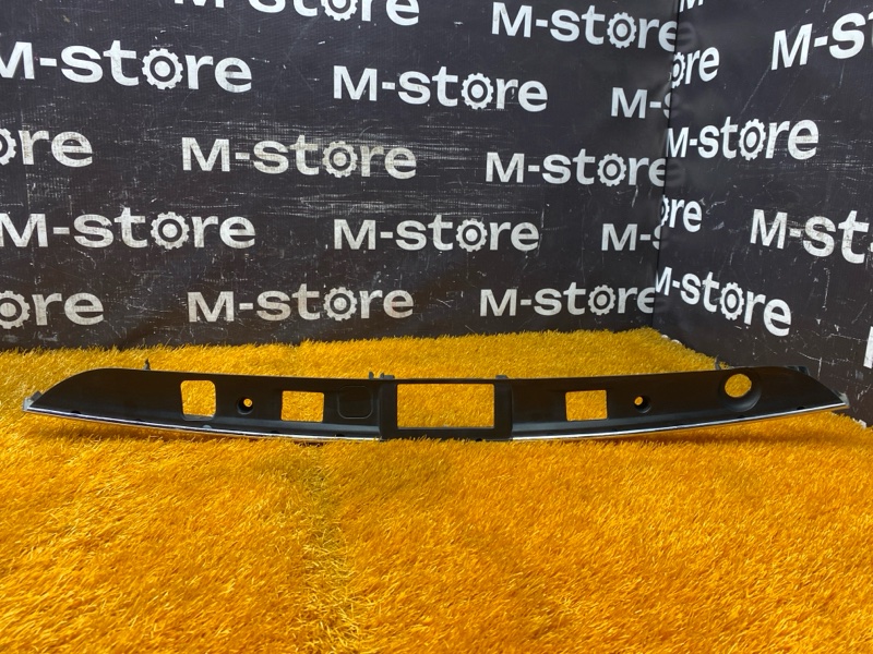 накладка крышки багажника, 1500 рублей, Красноярск