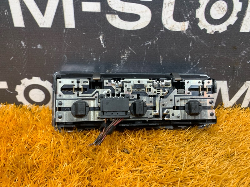 плафон освещения, 800 рублей, Красноярск