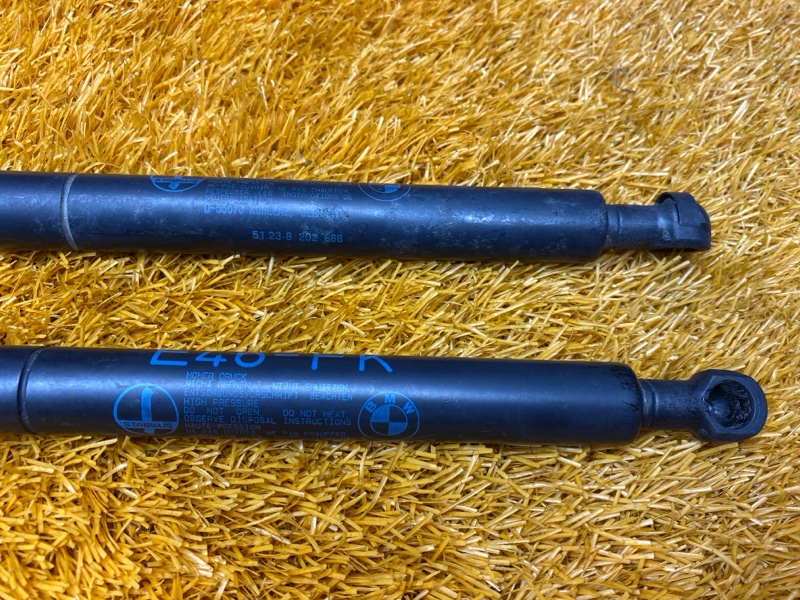 амортизатор капота, 1000 рублей, Красноярск