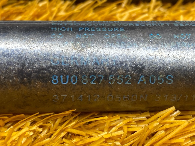 амортизатор багажника, 1000 рублей, Красноярск