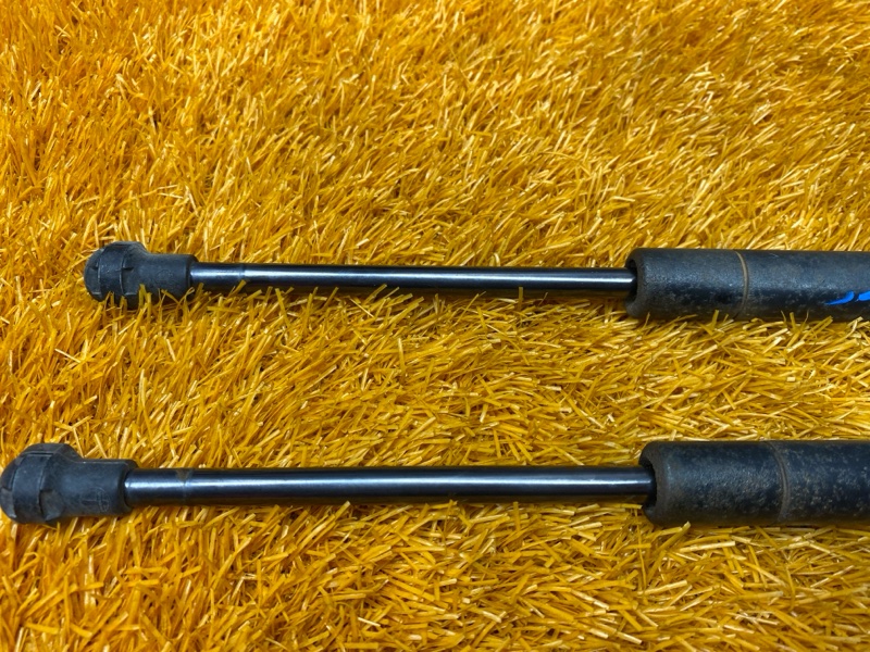 амортизатор багажника, 1000 рублей, Красноярск