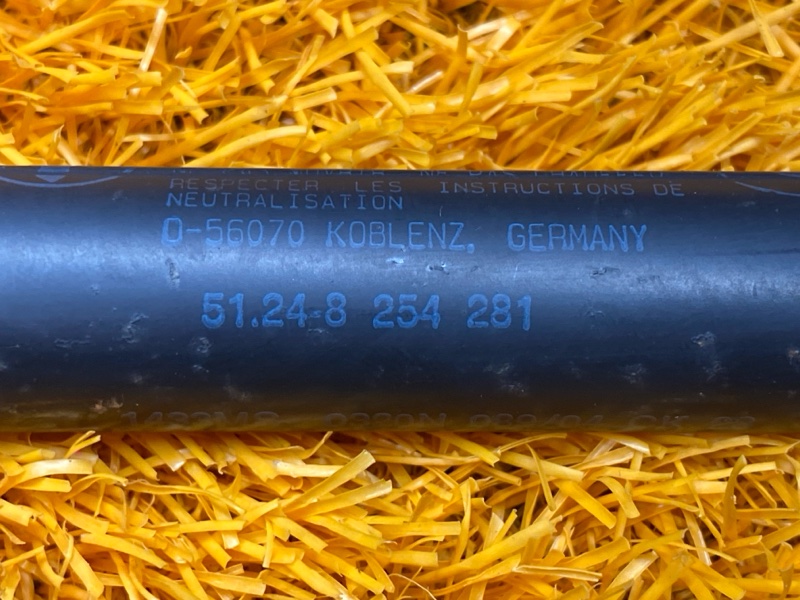 амортизатор багажника, 1000 рублей, Красноярск