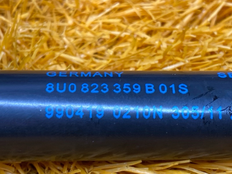 амортизатор капота, 1500 рублей, Красноярск