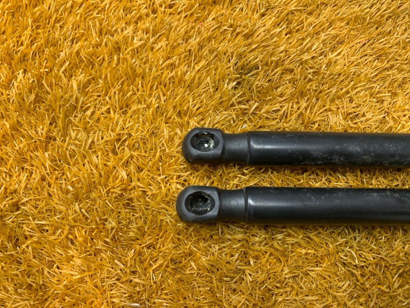 амортизатор капота, 1000 рублей, Красноярск