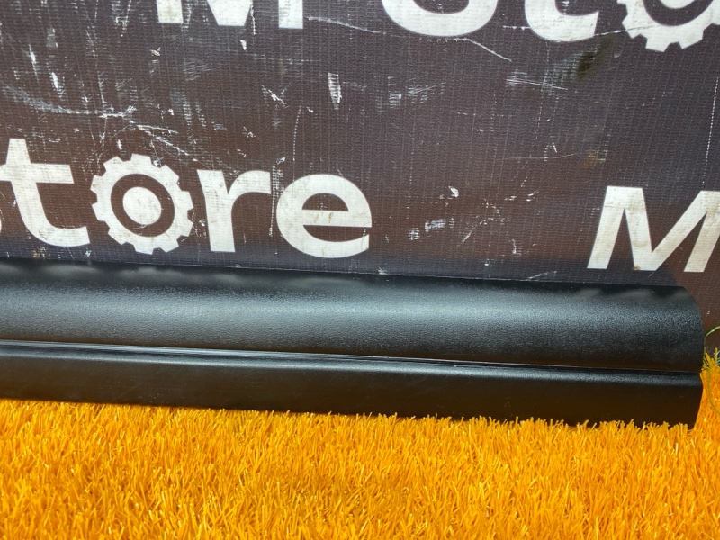 Накладка на порог салона, 200 рублей, Красноярск