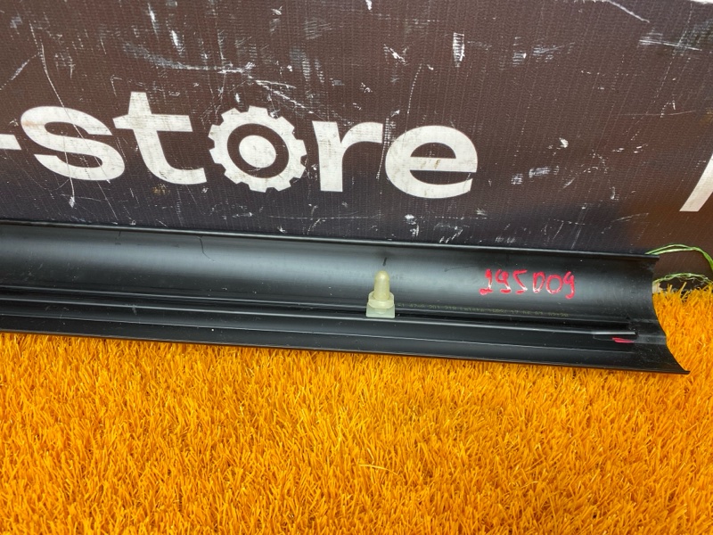 Накладка на порог салона, 200 рублей, Красноярск