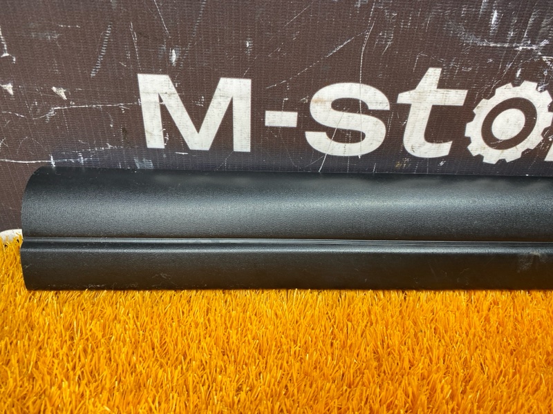 Накладка на порог салона, 200 рублей, Красноярск