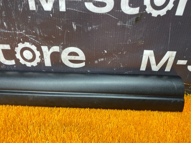 Накладка на порог салона, 200 рублей, Красноярск