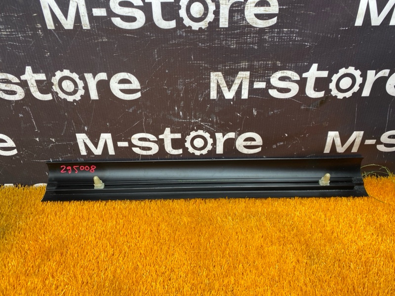 Накладка на порог салона, 200 рублей, Красноярск