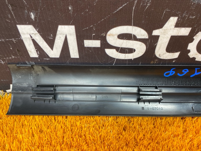 Накладка на порог салона, 150 рублей, Красноярск