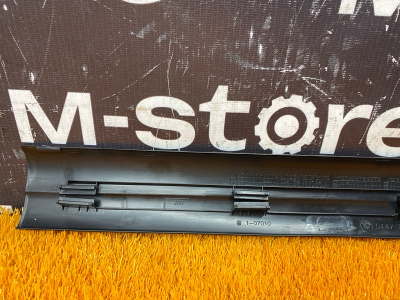 Накладка на порог салона, 150 рублей, Красноярск