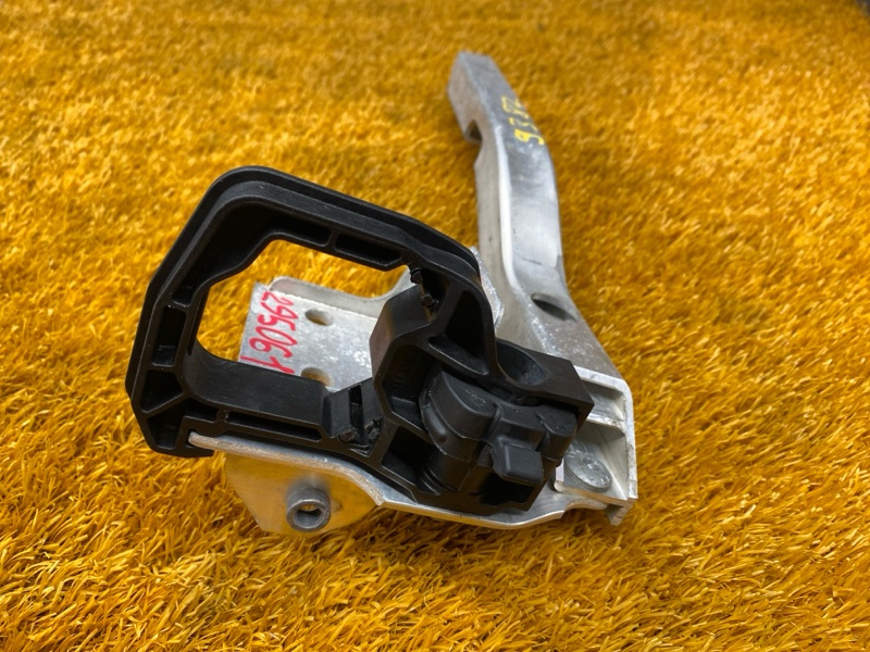 Кронштейн радиатора, 1500 рублей, Красноярск