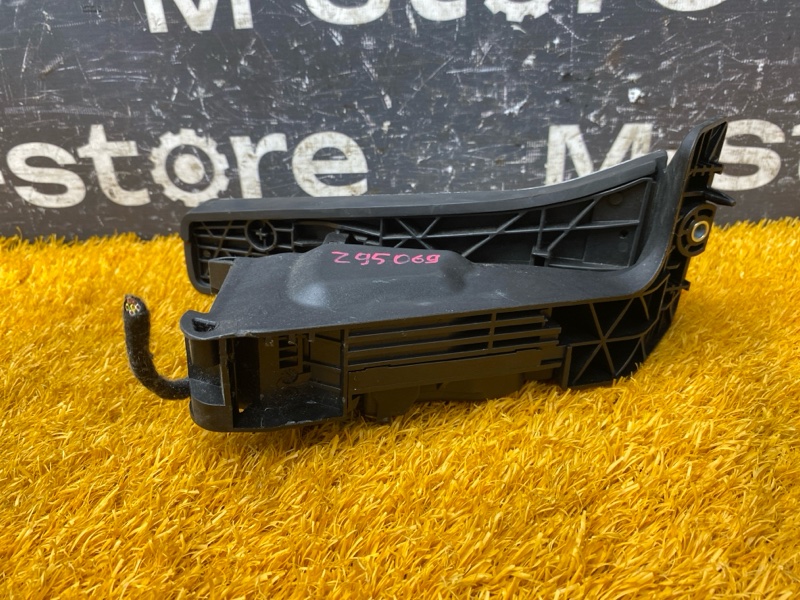 педаль газа, 1200 рублей, Красноярск