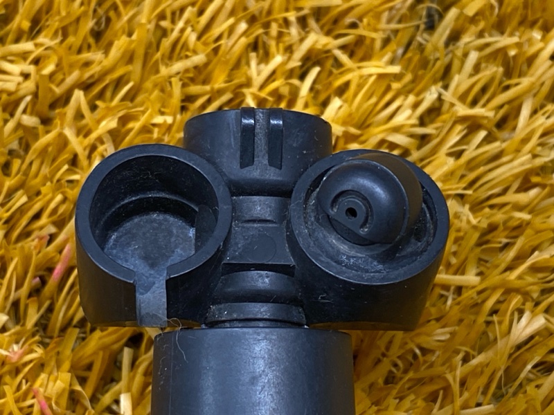 Форсунка омывателя фары, 2000 рублей, Красноярск