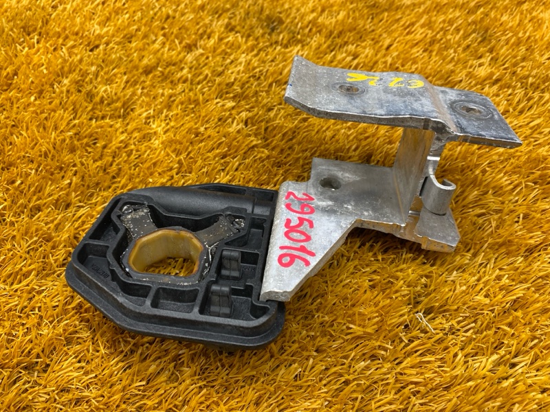 Кронштейн радиатора, 500 рублей, Красноярск