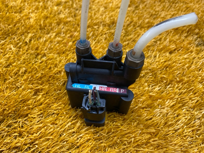 Блок клапанов пневмоподвески, 3800 рублей, Красноярск