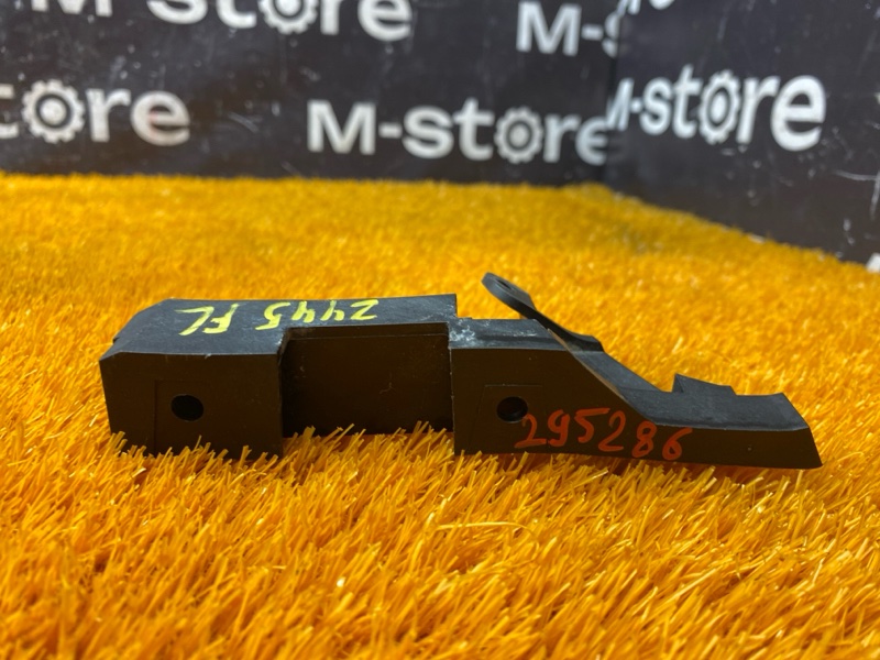 крепление бампера, 800 рублей, Красноярск