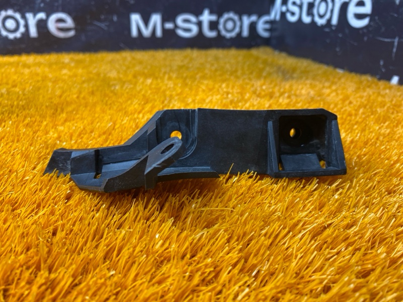 крепление бампера, 800 рублей, Красноярск