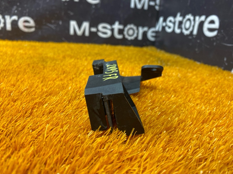 крепление бампера, 1000 рублей, Красноярск