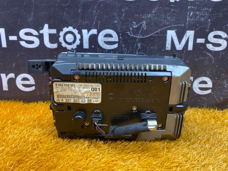 щиток приборов, 2000 рублей, Красноярск