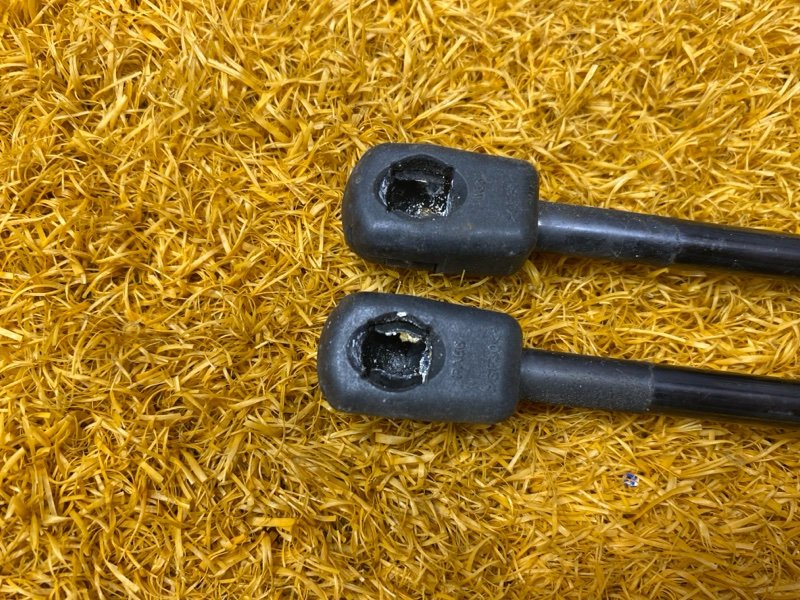 амортизатор капота, 900 рублей, Красноярск