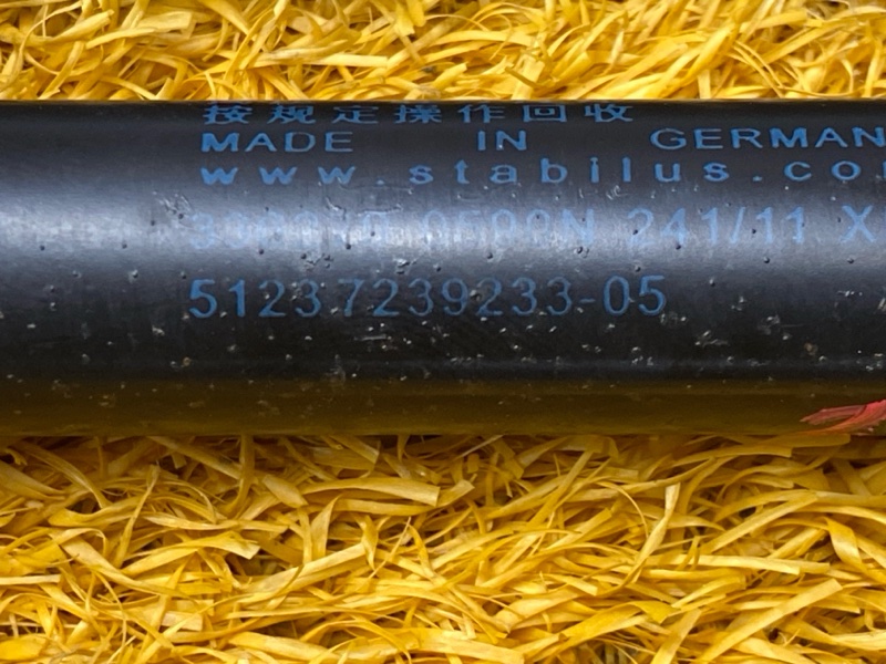 амортизатор капота, 900 рублей, Красноярск