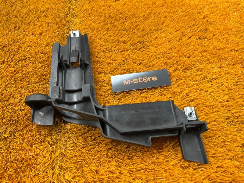 кронштейн фары, 1000 рублей, Красноярск