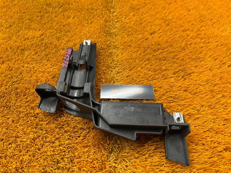 кронштейн фары, 1000 рублей, Красноярск