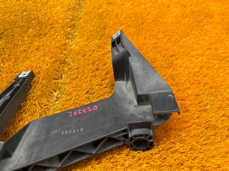 кронштейн фары, 800 рублей, Красноярск