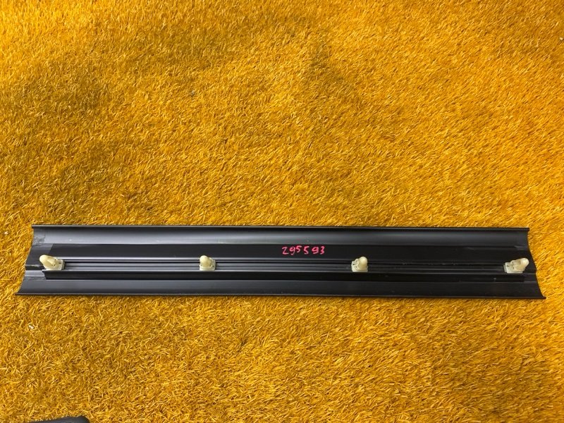 Накладка на порог салона, 400 рублей, Красноярск