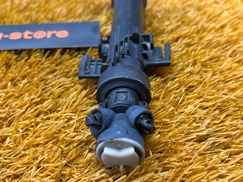 Форсунка омывателя фары, 2000 рублей, Красноярск