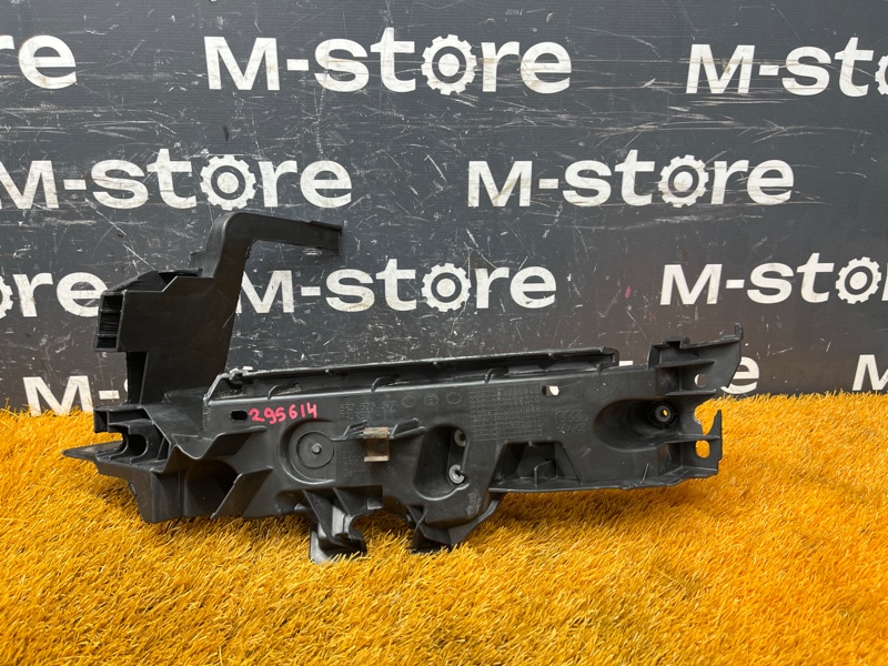 кронштейн фары, 3000 рублей, Красноярск