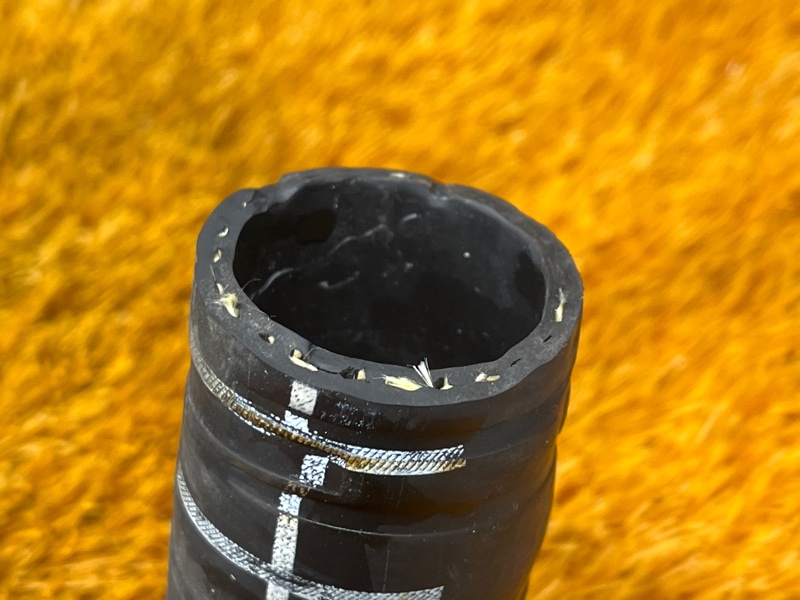 Патрубок системы охлаждения, 500 рублей, Красноярск