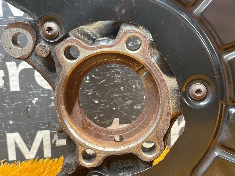 кулак поворотный, 1200 рублей, Красноярск