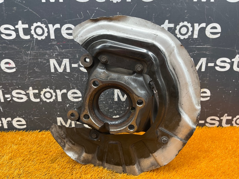 кулак поворотный, 2000 рублей, Красноярск