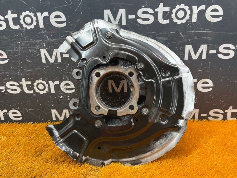 кулак поворотный, 2000 рублей, Красноярск