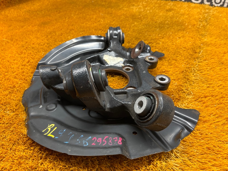 кулак поворотный, 2000 рублей, Красноярск