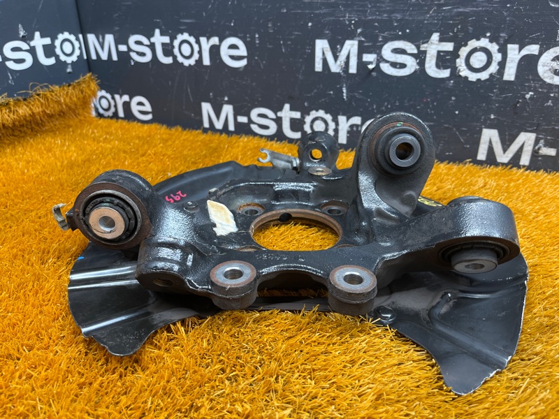 кулак поворотный, 2000 рублей, Красноярск