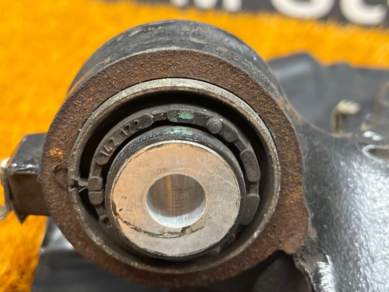 кулак поворотный, 2000 рублей, Красноярск