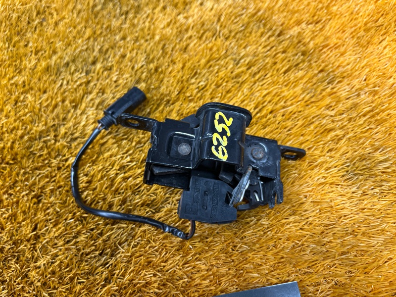 замок капота, 500 рублей, Красноярск