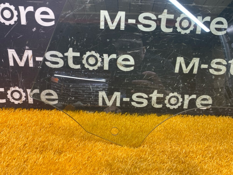 Стекло боковое, 1800 рублей, Красноярск