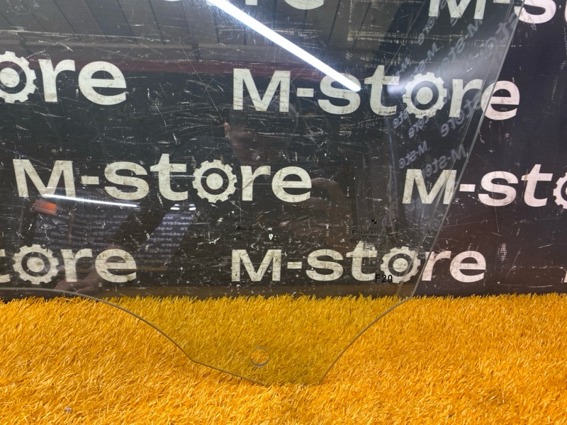 Стекло боковое, 1800 рублей, Красноярск