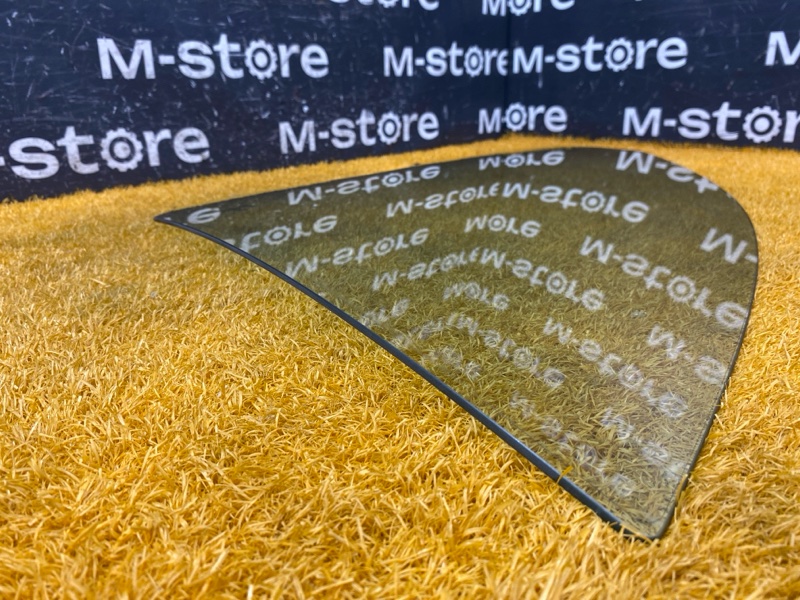 Стекло боковое, 1800 рублей, Красноярск