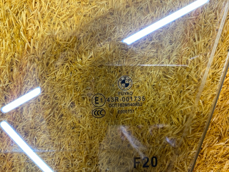 Стекло боковое, 1800 рублей, Красноярск