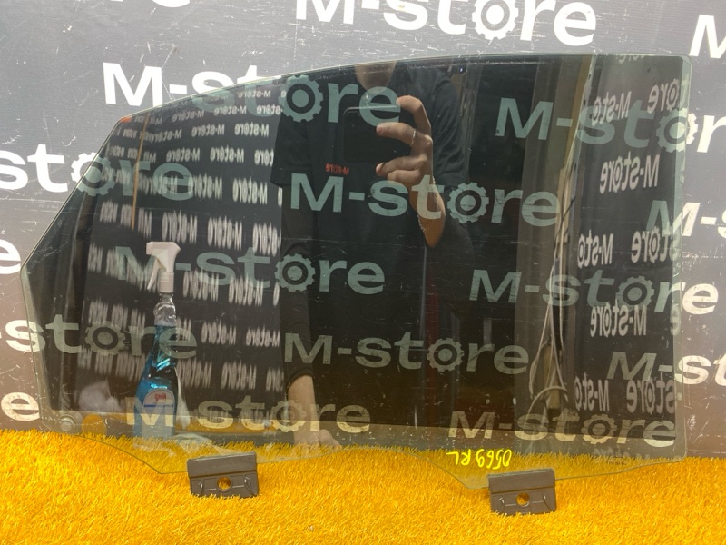 Стекло боковое, 6000 рублей, Красноярск