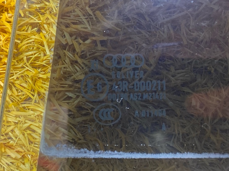 Стекло боковое, 6000 рублей, Красноярск