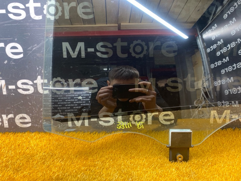 Стекло боковое, 4000 рублей, Красноярск