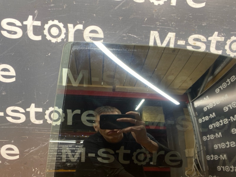 Стекло боковое, 4000 рублей, Красноярск